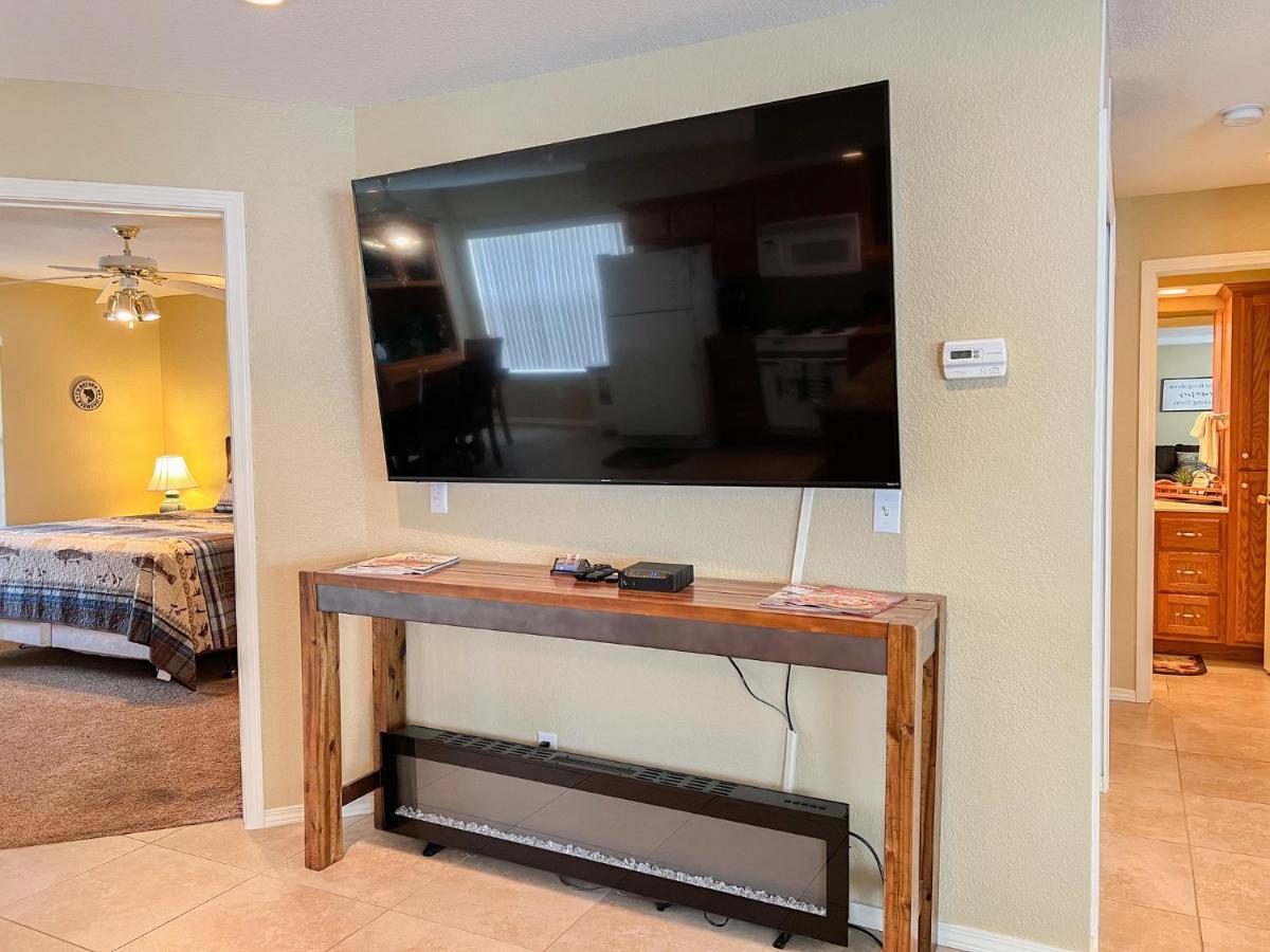 Lake Front 2Br Walk-In With Large Deck - Free Tickets Included - 79-1 Branson Zewnętrze zdjęcie