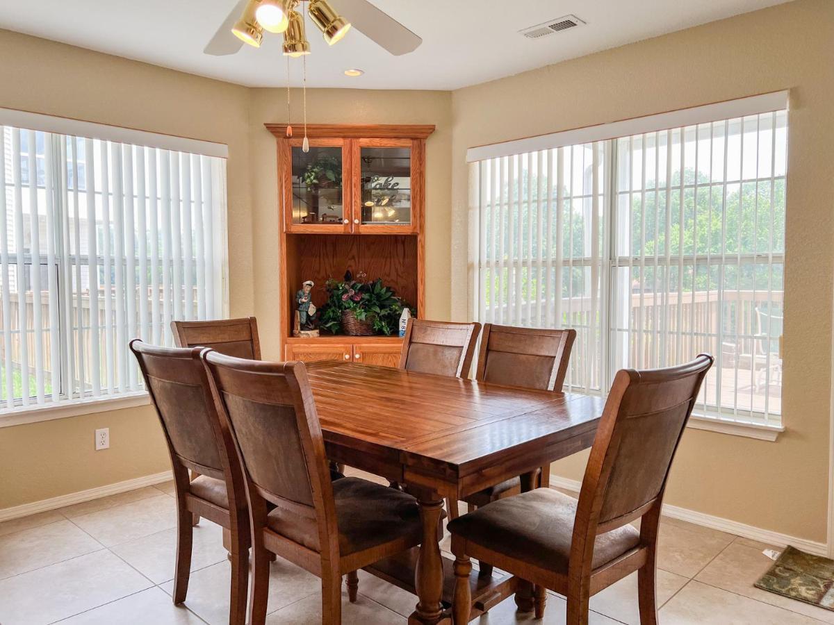 Lake Front 2Br Walk-In With Large Deck - Free Tickets Included - 79-1 Branson Zewnętrze zdjęcie