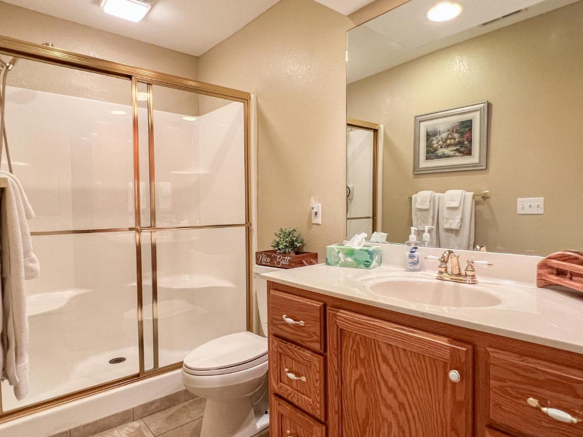 Lake Front 2Br Walk-In With Large Deck - Free Tickets Included - 79-1 Branson Zewnętrze zdjęcie
