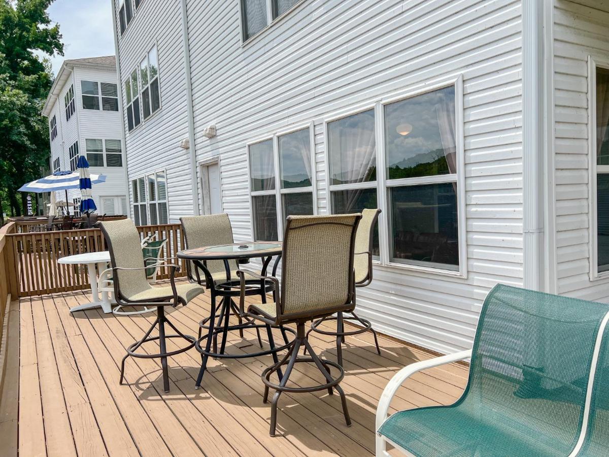 Lake Front 2Br Walk-In With Large Deck - Free Tickets Included - 79-1 Branson Zewnętrze zdjęcie